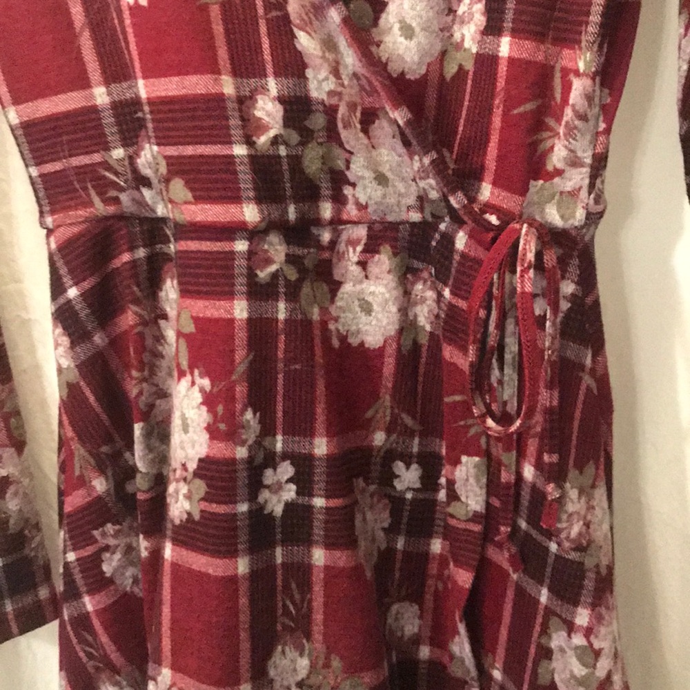 NWOT No Comment Long Sleeve Wrap Dress - Picture 6 of 8